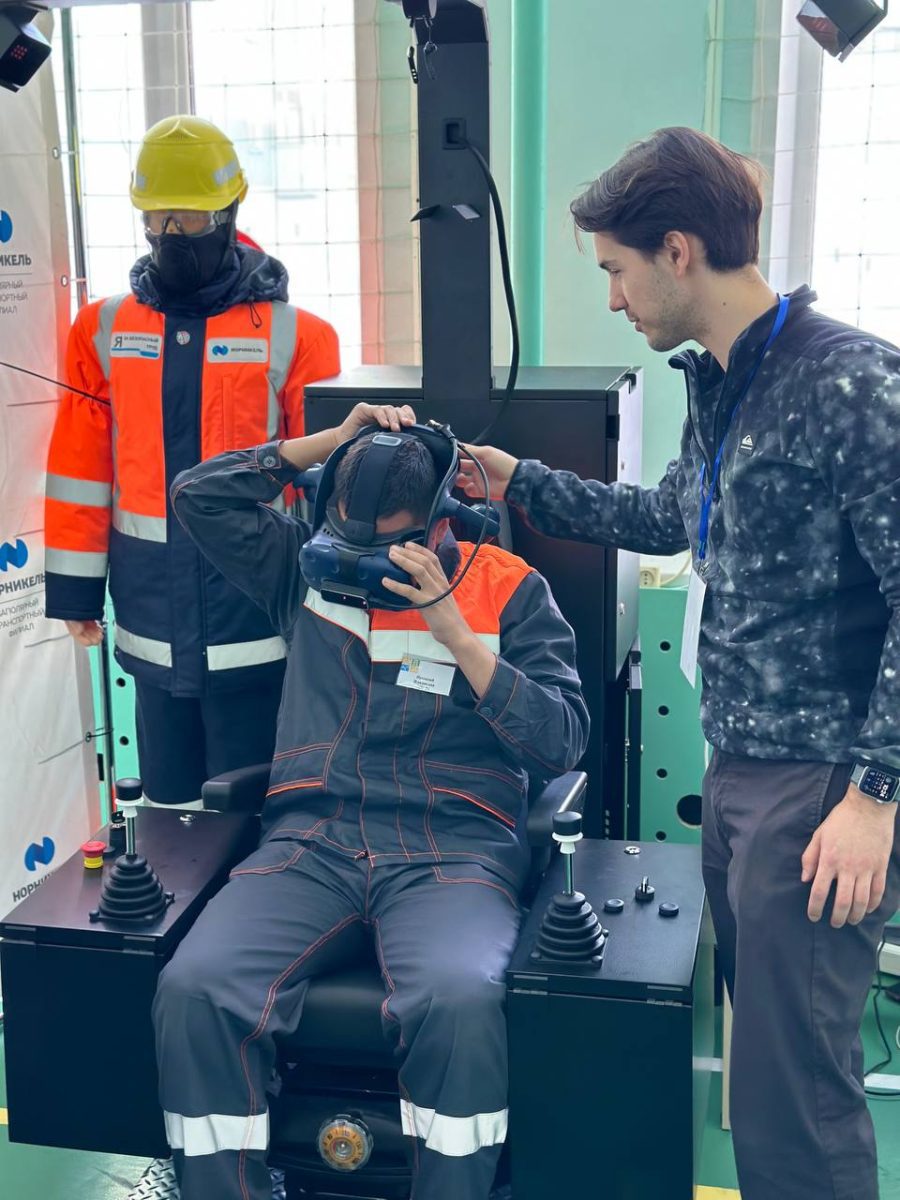 VR-тренажер от «Интехкома» в Дудинском колледже